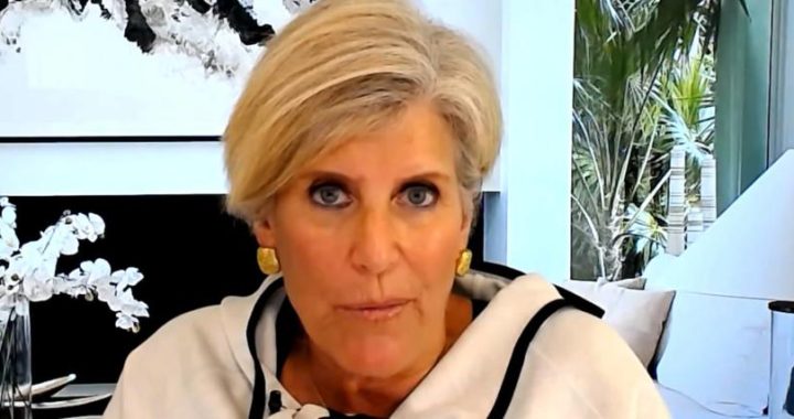Suze Orman says 'the worst thing you can do' is overspend — here are 8 things she thinks you shouldn't do as a recession looms